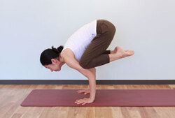 10.カラスのポーズ